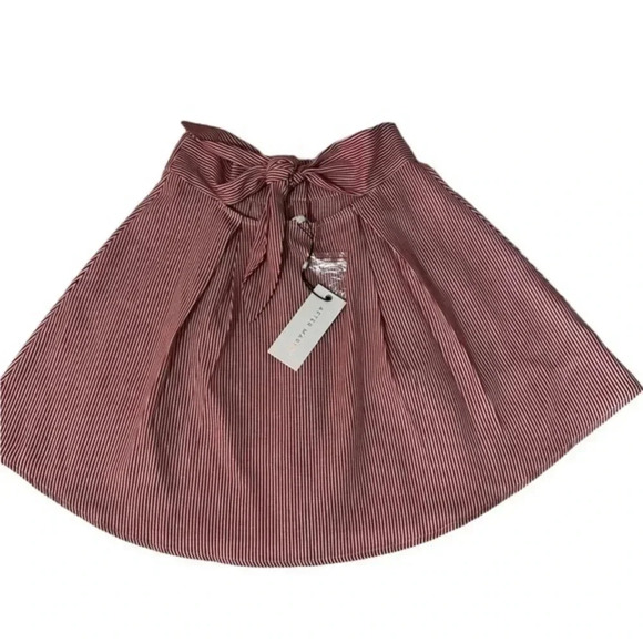 After Market, size small NWT skirt boutique red and white stripe - Picture 4 of 4